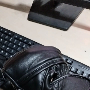 Sarung Tangan KULIT Pendek