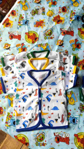 6 Pcs Atasan Baju Pendek Panjang Usia 4 Sampai 6 Bulan Karakter