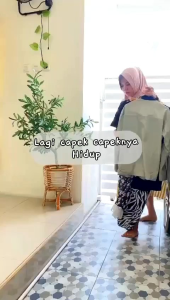 pelicin strika dan pelembut pakaian kemasan1 liter