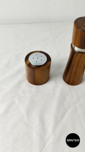 H310. Acacia Wood Cooking Salt & Pepper Grinder / Salt & Pepper Mills Shaker