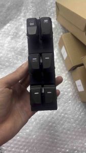 Công tắc điện điều chỉnh cửa gương look cửa look kính dành cho xe Hyundai Tuúco 2009-2015