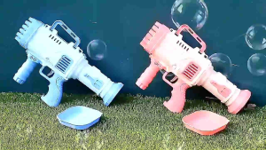 <READY STOCK>🔥HOT OFFER🔥 Rocket launcher electric bubble gun handheld hole bubble machine 火箭炮泡泡机