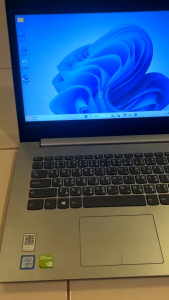 notebook lenovo ideapad 320 CPU i3 gen 6 แรม 4GB ddr4 การ์ดจอ NVIDIA 920 MX 2 GB harddisk 500 GB ใช้งานได้ปกติทุกอย่างแบบเก็บไฟ 2 ชั่วโมงลำโพงดังปกติแป้นพิมพ์กดได้ทุกปุ่ม