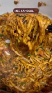 Mee Sanggul Jenama Cik Yang Cap BIHO 200g / Mi Sanggul Goreng- Produk Muslim Dan Halal Putih Food Sayuran Cooking