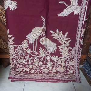 Kain Batik Solo Katun Warna Merah Motif Random