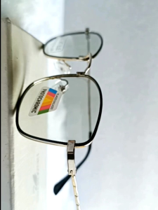 (FREE BOX DAN LAP) Kacamata Photocromic Kacamata Frame Besi Pria Dan Wanita