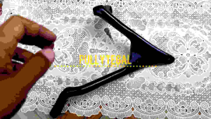 BRAKET GAGANG SPION KIRI ATAS HINO LOHAN (Leter V)