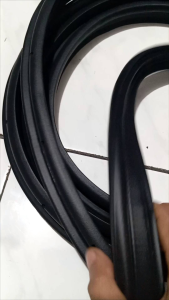 KARET BAGASI DAIHATSU GRAND MAX KARET PEREDAM SUARA PINTU BAGASI BELAKANG DAIHATSU GRAND MAX