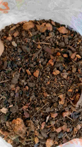 หน้าดินจากการหมักใบก้ามปู/ดินก้ามปู/ดินปลูก ถุง5กิโลกรัม