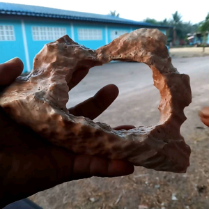 หินพระธาตุสามร้อยยอดรูปภูเขา มีช่องประตูผีเรียกทรัพย์ตั้งได้ครับหายากสุดๆ หมดแล้วหมดเลย