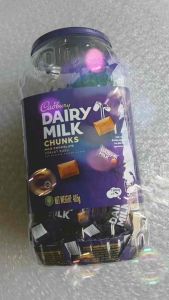 Cadbury Dairy Milk Chocolate Chunks 382g มีประมาณ 85 ชิ้น สินค้าจากมาเลเซีย มีฮาลาล BBF.02/12/26
