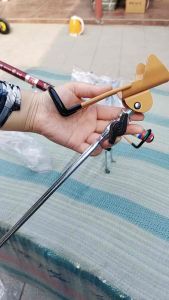 Chống cần câu bằng kim loại cao cấp