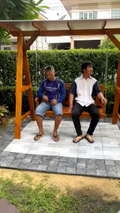 ชิงช้าไม้สักทอง