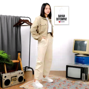 Jaket Crop Resleting Wanita Kekinian Korean Style