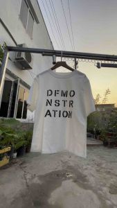 Sét váy rút dây áo thun in chữ kèm chân vây rút dây hai bên