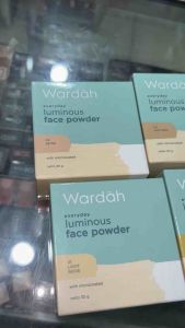 Wardah Everyday Luminous Face Powder Bedak Tabur