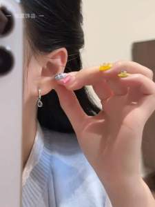 (Bebas beli 2 dapat bonus) A241 Anting juntai tetesan air simple titanium original wanita