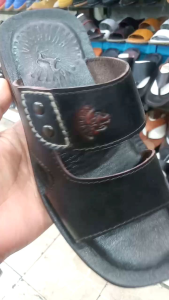 sandal untuk pria dewasa