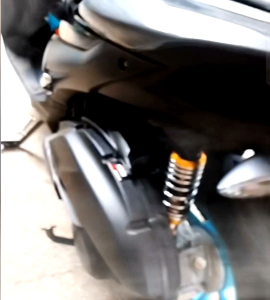 AeroXtreme Tire Hugger for Aerox Version 2 & 3 Plug & Play” convenience (no extra bolts). High quality fiber + automotive paint for durability and premium feel. Aerox fitment & sporty style (speed protection sleekness).