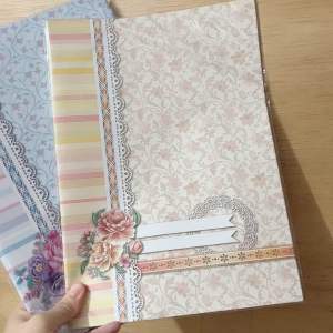 Sampul Buku Boxy Flower Patern SB B03 (1 pak isi 20lbr)