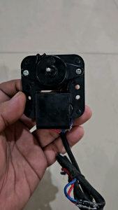 FAN MOTOR DINAMO KIPAS ATAS KULKAS 2 PINTU/SHOWCASE POLYTRON