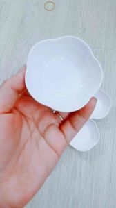 Chén chấm bông màu trắng - đụng nước chấm muối tiêu chanh ớt.....Chén chấm hình hoa FATACO CC50