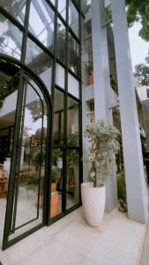 Amanda Dress (LABEL MADANI)\nPakaian Elegan untuk Acara Formal