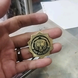 PIN JATI DIRI / BAHAN KUNINGAN DIJAMIN GA KARAT