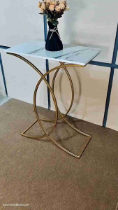 Meja Konsol Minimalis Tabita: Desain Modern & Fungsional