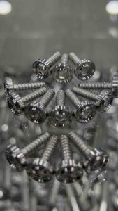 น๊อตเกลียวปล่อย จี้ร่อง สแตนเลส HondaYamahaPcxราคาต่อ 1 ตัว