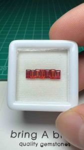 พลอยแดง (red sapphire) 1.40 ct ขนาด 4.2 x 2.2 มม. จำนวน 7เม็ด เผ่าbe พลอยธรรมชาติ  พลอยสีสวย ใสสะอาด เหลี่ยมบาเก็ต