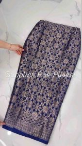 Rok Songket Tradisional Palembang: Desain & Penggunaan