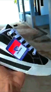 promo!!! sepatu vantela f4tboy sepatu terbaru sepatu gemuk hitam putih casual