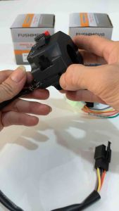 Saklar Holder kanan Satria 2 Tak Hiu Lumba 5 speed - 6 speed LSCM Malaysia