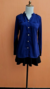 atasan kemeja wanita biru tua navy M L cewek lengan panjang vneck kerja kuliah
