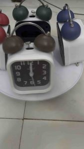 Đồng Hồ Báo Thức kim Trôi Có Đèn (ảnh thật) chuông reo cực lớn có đèn