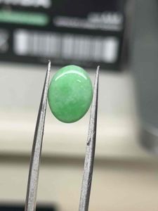 1900JA-  ĐÁ JADE  CẨM THẠCH THIÊN NHIÊN THIÊN NHIÊN KHÔNG XỬ LÝ ( thông số trong ảnh chụp) 1.9 Carat