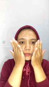 Brightening Facial Wash Skn8 Sabun Muka exp 03/01/2027