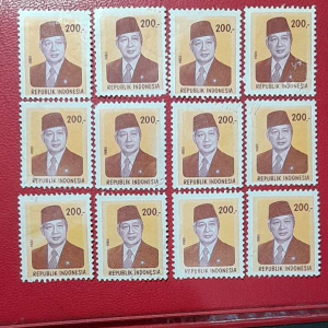 Prangko Indonesia Jadul 12 Pcs Rp200 Presiden Soeharto Tahun 1980 USED