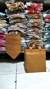 Tas Hajatan Spundbond Box 25x25 Goodie Bag Kotak Nasi (isi 12pcs)