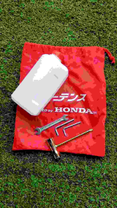 A95ชุดประแจ+ถุงผ้า+ขวดผสม 2T เครื่องตัดหญ้า 2 จังหวะ ยี่ห้อ MARTENS (มาเท่น) งานคุณภาพ งานหนาบึกบึนแข็งแรงทนทาน สำหรับงานหนัก แท้ #ตรงปก 100%