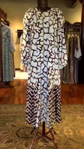 Karima Dress Viscos by Dian Pelangi LIMITED EDITION Busana Muslim Baju Maxi Gamis Abaya Kaftan Gaun Outfit Busui Pesta Pernikahan Kondangan Casual Formal Wanita Hijaber Cantik Anggun Modis Modern Elegan Mewah Model Korea Terbaru Motif Batik Kekinian