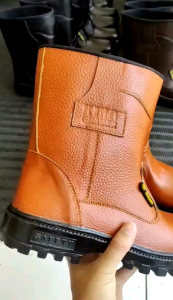 SEPATU PRIA.SEPATU SAFETI SEPATU UJUNG BESI.SEPATU KULIT.SEPATU PROYEK.SEPATU KERJA.SEPATU UJUNG BESI.SEPATU BOOTS.