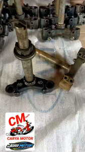 SEGITIGA T FORK YAMAHA MX OLD LAMA ASLI ORIGINAL COPOTAN BAWAAN DARI MOTOR TERLARIS NON BARU