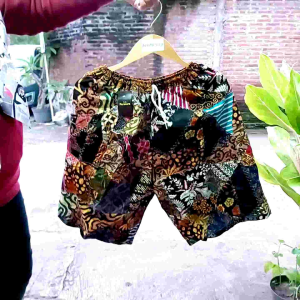 ASTURAJOGJA Celana Pendek Batik Perca Pria Wanita Khas Jogja || Celana Santai