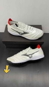 รองเท้าฟุตซอล Mizuno 100 ปุ่ม รองเท้าสตั๊ดหนังวัวฟอกนิ่มสินค้าใช้เวลาเดินทาง 2-3 วันพร้อมส่ง