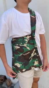 ย่ามลายทหารย่ามทหารย่ามไปนาย่ามเข้าป่า 15*16 นิ้ว ใบใหญ่ ไม่ซิป