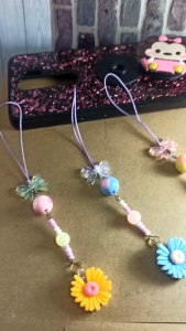Tali Hp Korea/Gantungan Hp Manik DAISY/gantungan hp aesthetic korea-Tali Strap Hp/Gantungan Kunci Lanyard Aksesoris Handphone Rantai Pelangi