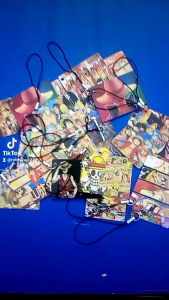6 pcs Anime Laminated Keychains: Perfect Gift & Souvenir