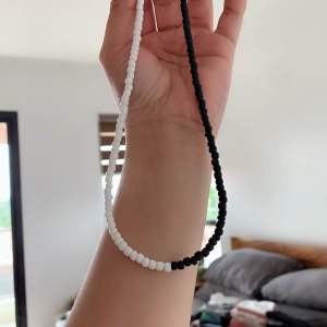 Black&white necklace beaded smiley